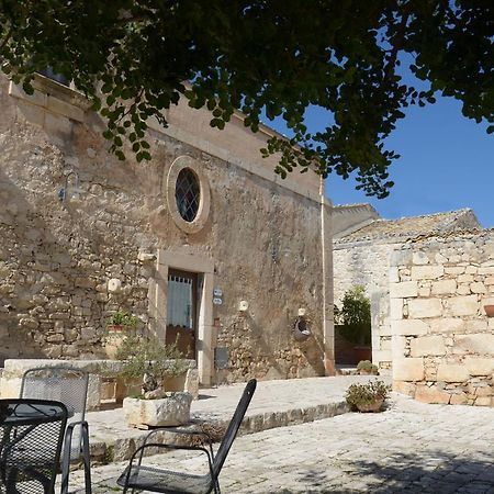 Гостевой дом Casina Di Grotta Di Ferro Санта-Кроче- Камерина Экстерьер фото